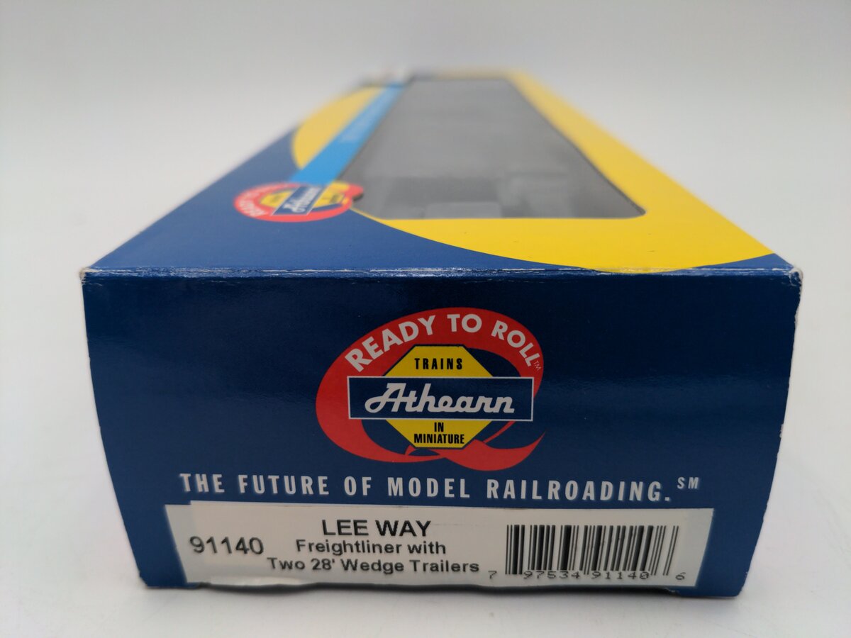 Athearn 91140 HO Scale Lee Way Freightliner w/Trailers Two 28'' Trailers VG/Box