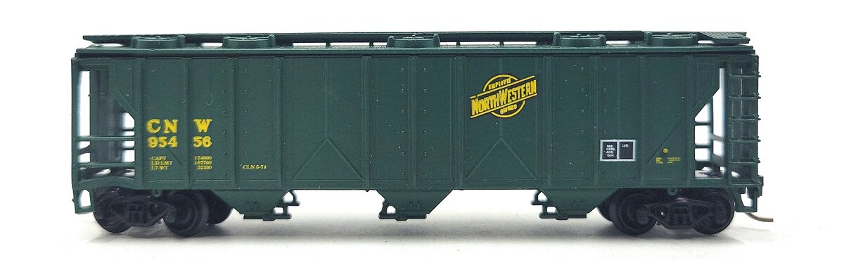 Atlas 3730 N Scale Chicago & Northwestern 3-Bay Covered Hopper #95456 LN/Box