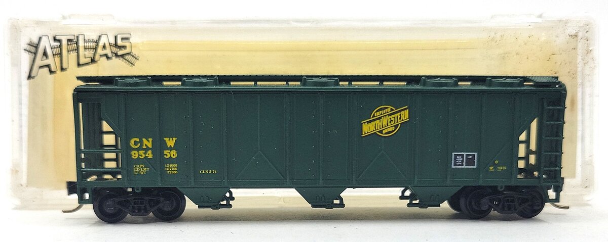 Atlas 3730 N Scale Chicago & Northwestern 3-Bay Covered Hopper #95456 LN/Box