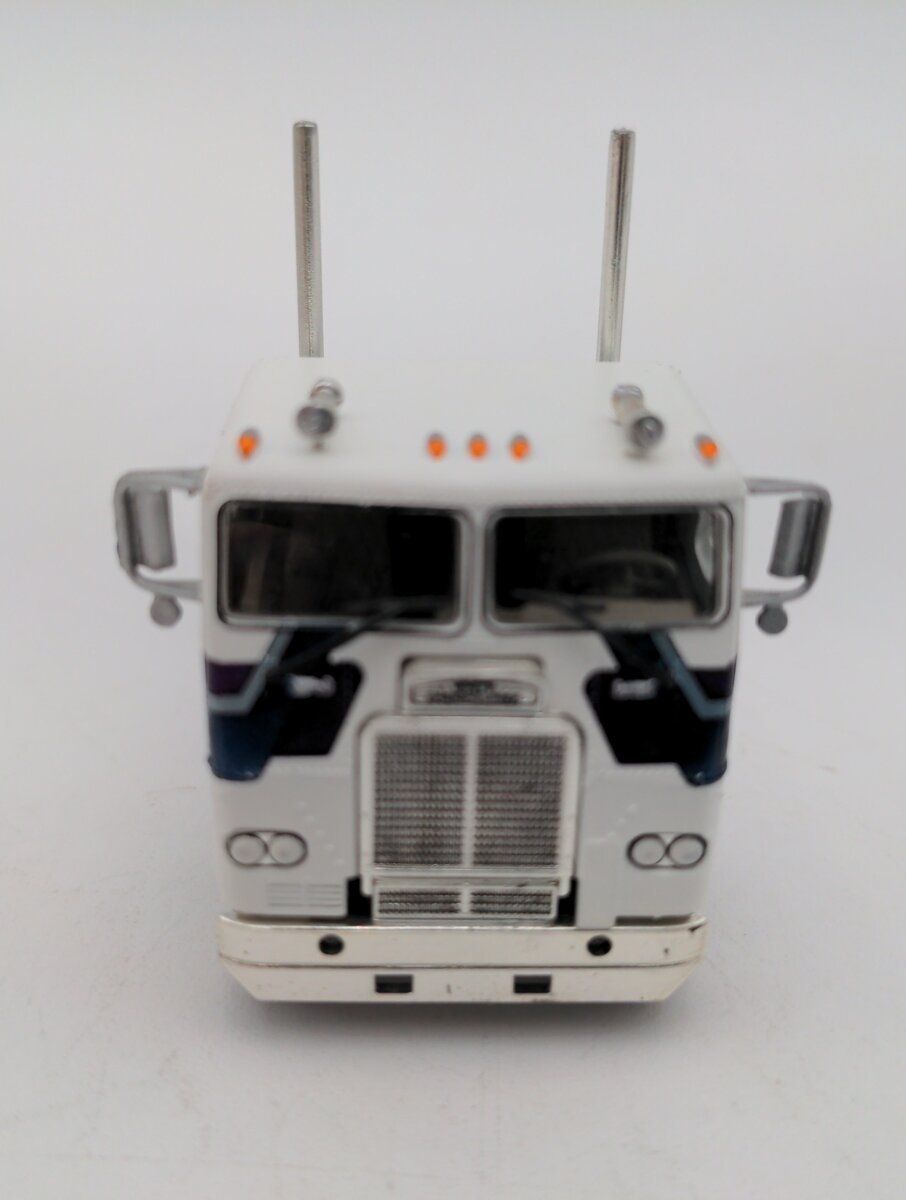 Athearn 92127 HO NOL COE w/Chassis & 20' Container #1 - RTR VG/Box