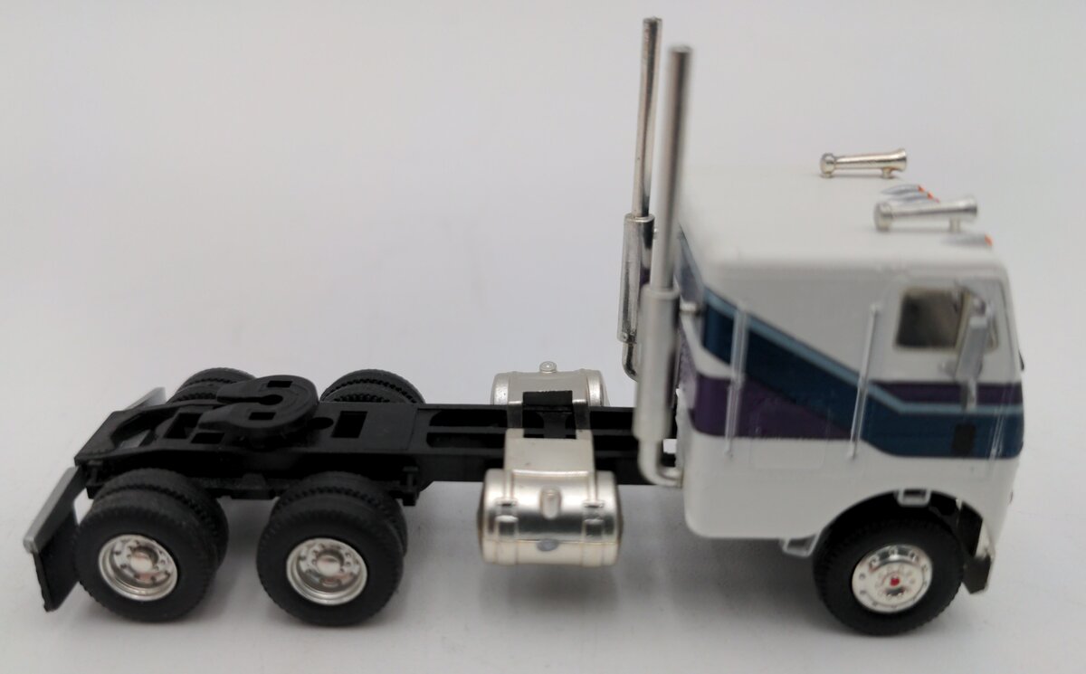 Athearn 92127 HO NOL COE w/Chassis & 20' Container #1 - RTR VG/Box