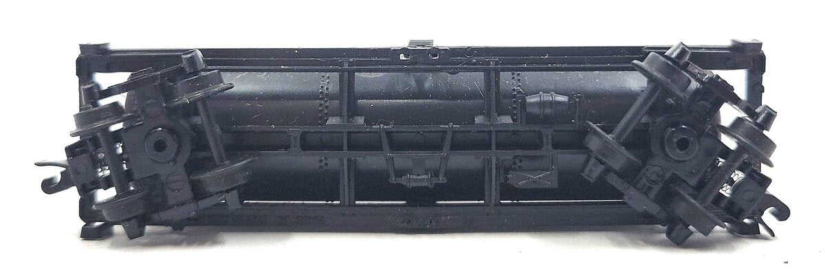 Model Power 3422 N Scale H.E.R.X Hershey's 3 Dome Tank Car #10101 LN