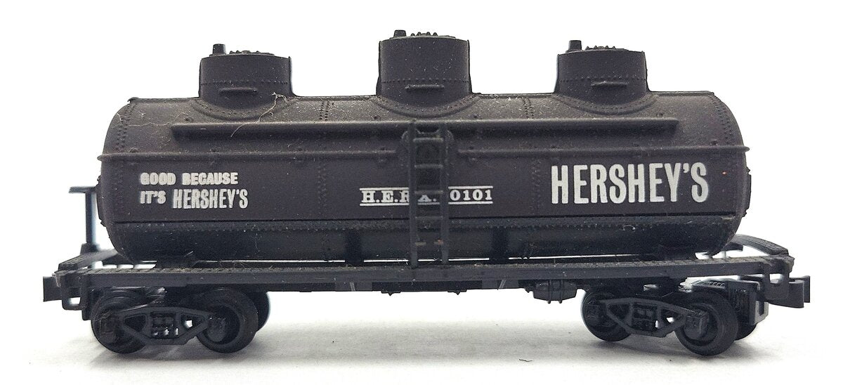 Model Power 3422 N Scale H.E.R.X Hershey's 3 Dome Tank Car #10101 LN