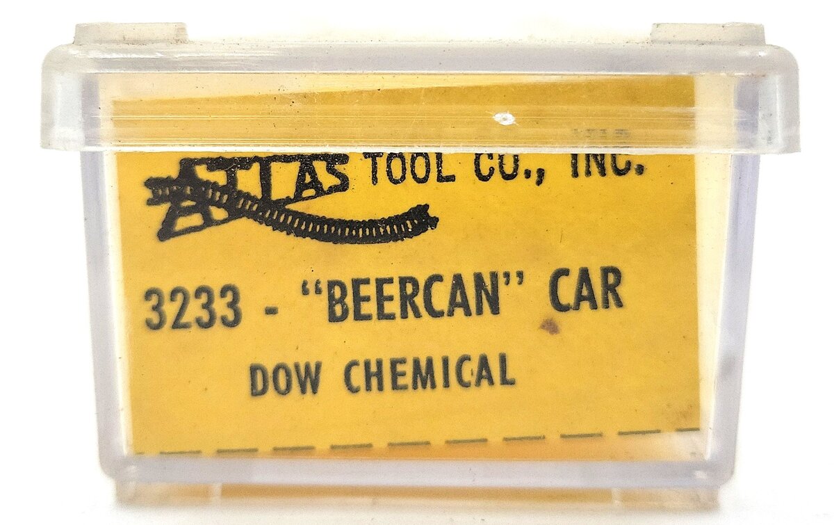 Atlas 3233 N Scale Dow Chemical "Beercan" Tank Car #10243 LN/Box