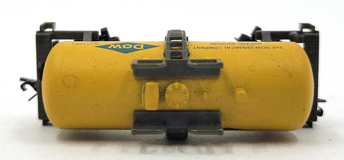 Atlas 3233 N Scale Dow Chemical "Beercan" Tank Car #10243 LN/Box