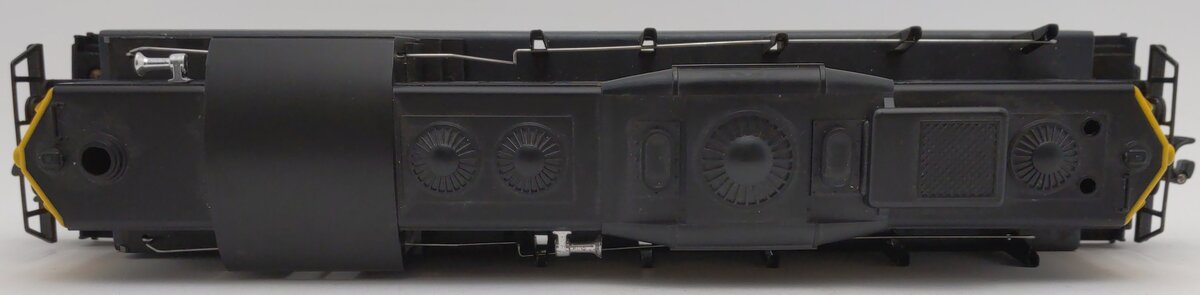 Lionel 6-8250 O Gauge Santa Fe GP9 Powered Diesel Engine #8250 EX