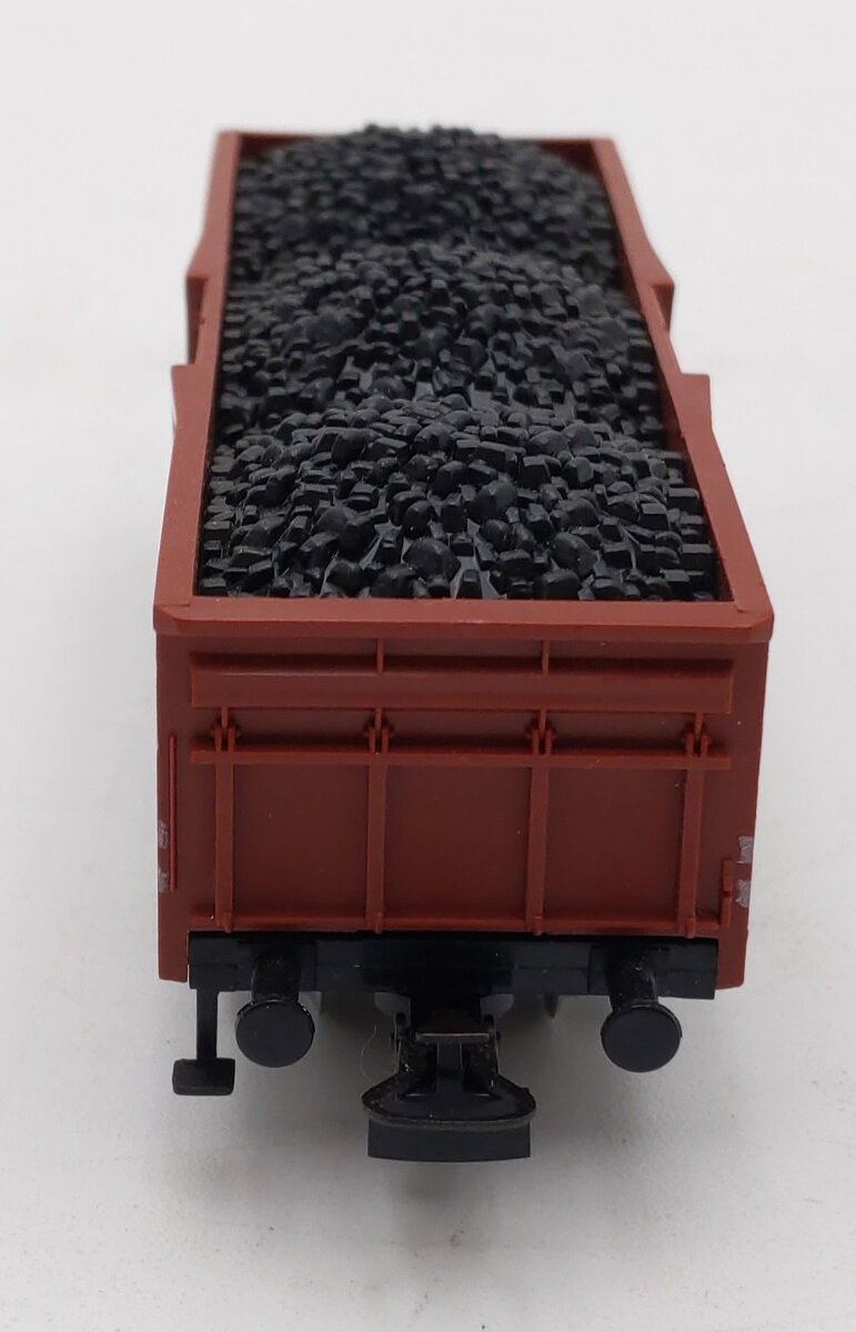 Marklin 4431 HO Scale Hopper Car w/ Load EX