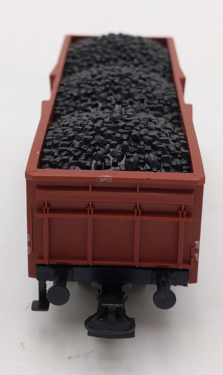 Marklin 4431 HO Scale Hopper Car w/ Load EX