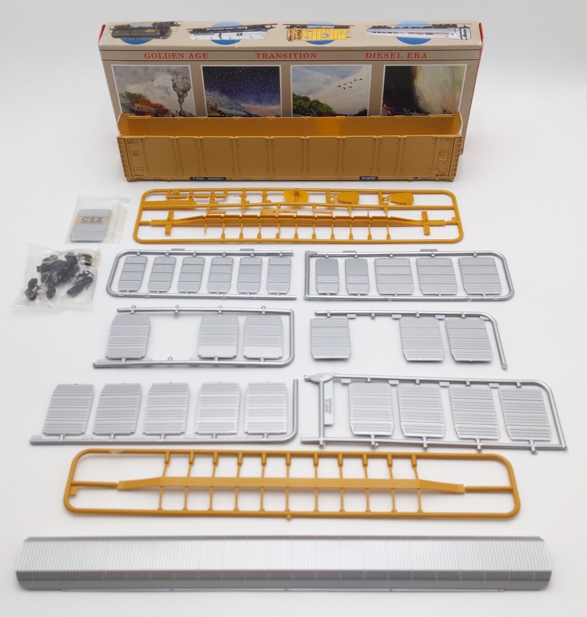 Walthers 932-4809 HO CSX 89'' Enclosed Auto Carrier Kit #942267 EX/Box