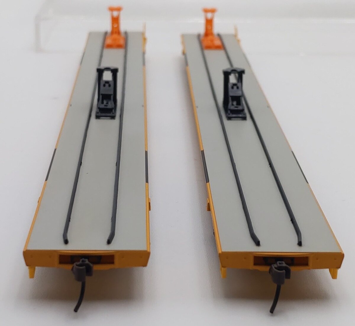 Walthers 932-240302 HO 89' Flush Deck Flat Car Twin 45 (2 Pack): 157936, 158932 EX/Box