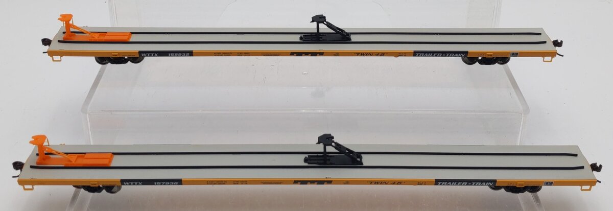 Walthers 932-240302 HO 89' Flush Deck Flat Car Twin 45 (2 Pack): 157936, 158932 EX/Box