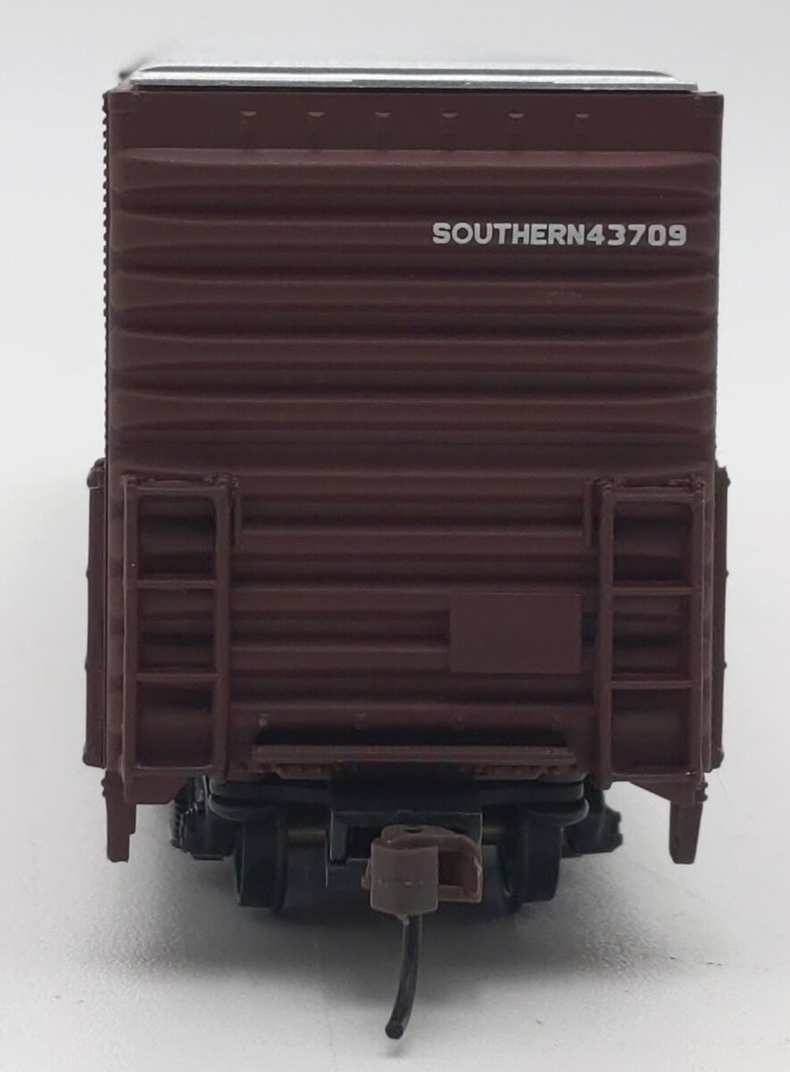 Walthers 932-3561 HO Scale Southern Pullman Standard Auto Box Car #43709 EX/Box