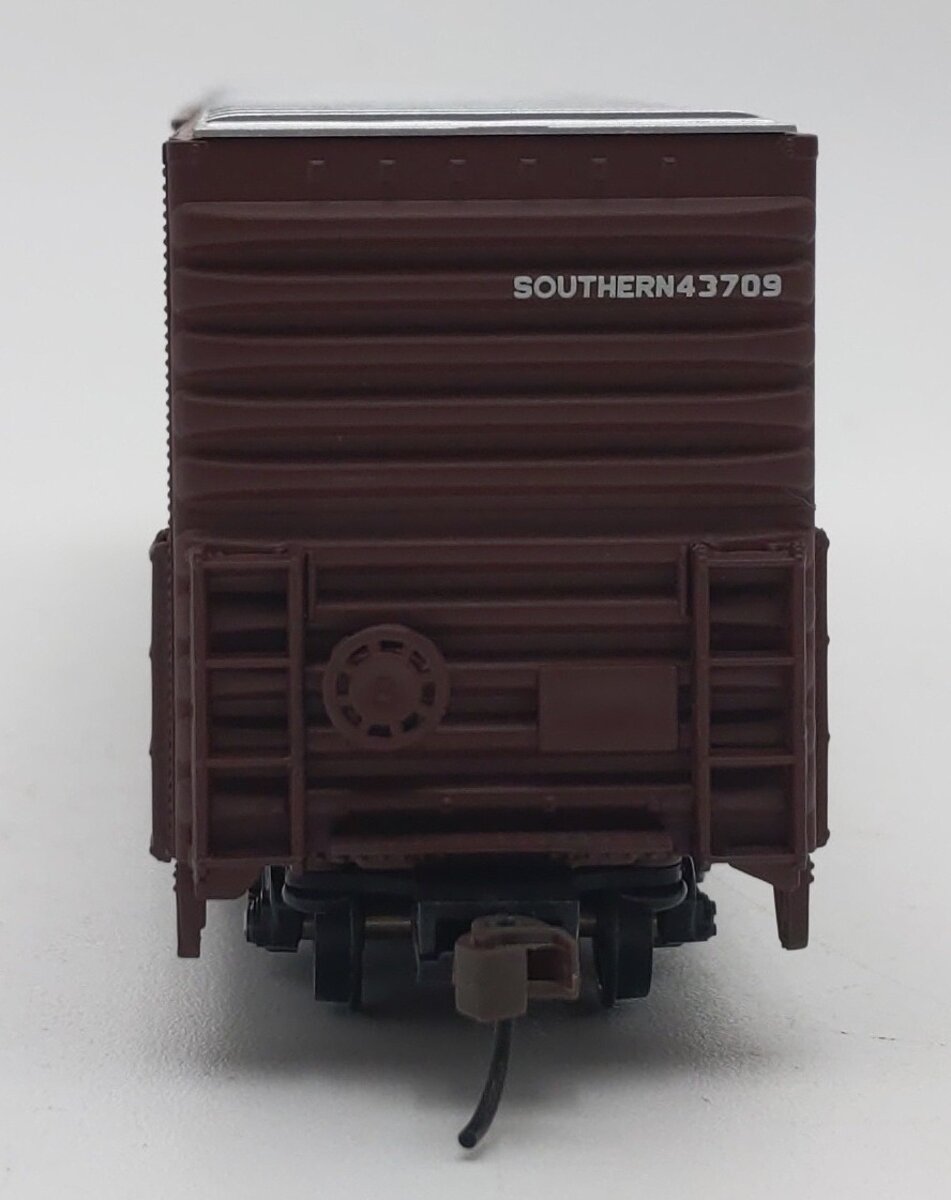 Walthers 932-3561 HO Scale Southern Pullman Standard Auto Box Car #43709 EX/Box