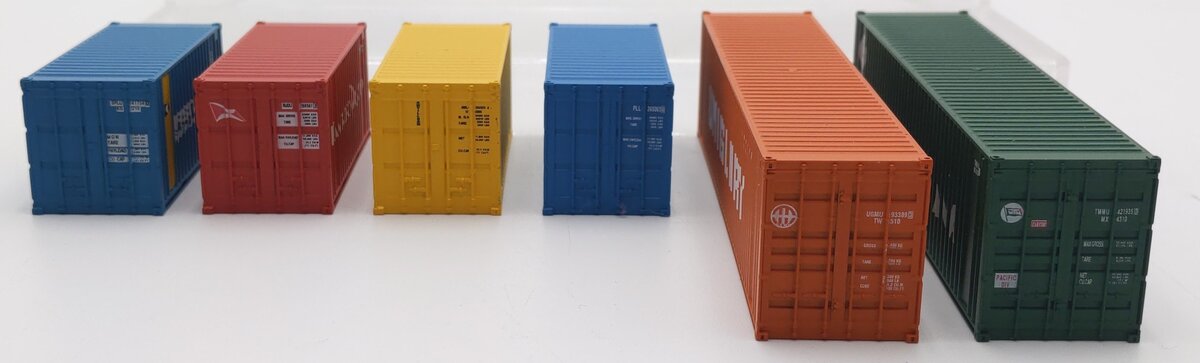 Athearn 2311 HO "Containers of the World" Containers (Set of 6) EX/Box