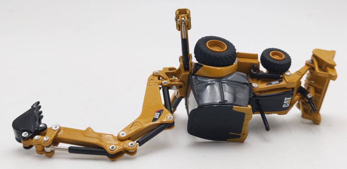 Norscot 55263 HO Caterpillar(R) 450E Backhoe Loader - Assembled LN/Box