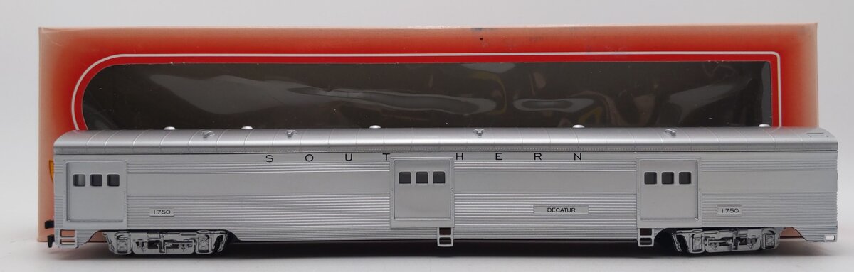 IHC 47940 HO Southern Decatur Corrugated Side Baggage Car #1750 EX/Box