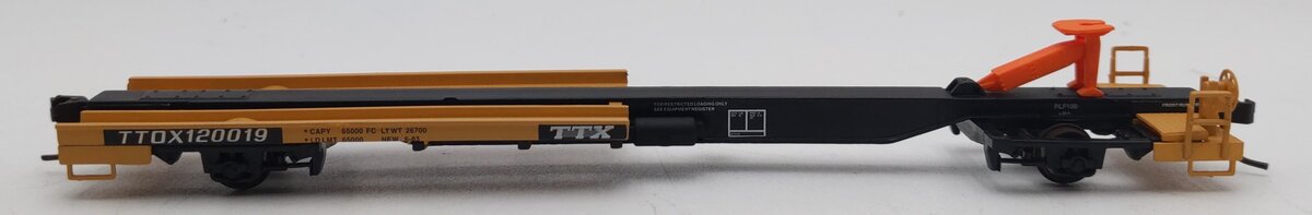 Walthers 932-3982 HO Scale Front Runner TTX #120019 EX/Box