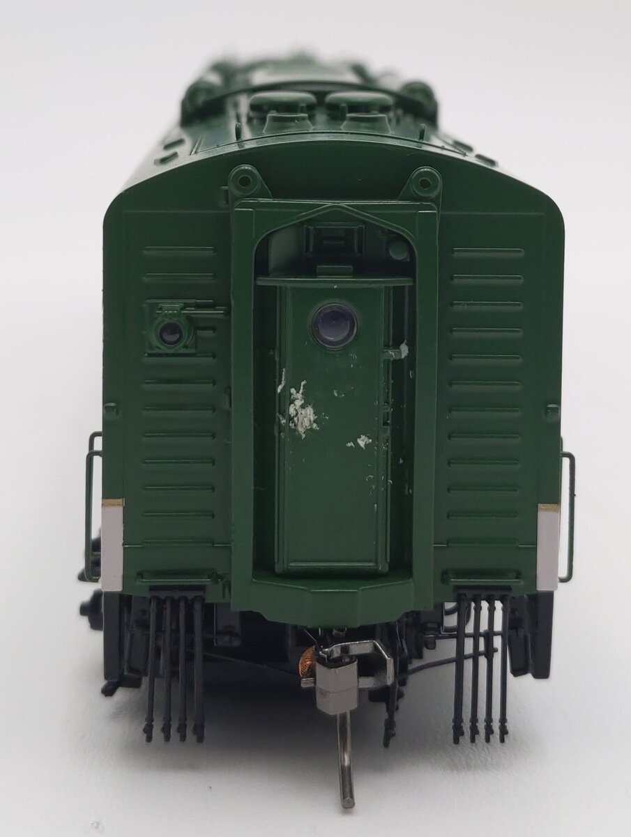 Rapido Trains 28036 HO Southern Crescent EMD E8A Diesel Locomotive #6905K EX/Box