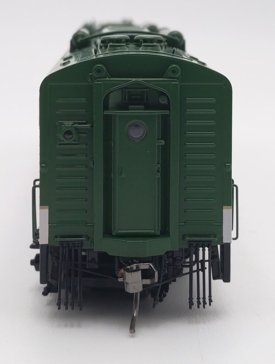 Rapido Trains 28035 HO Southern Crescent EMD E8A Diesel Locomotive #6901J LN/Box