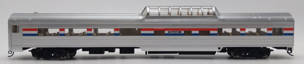 Walthers 932-9099 HO Scale Amtrak Phase 3 St Vista Dome Coach Car EX/Box