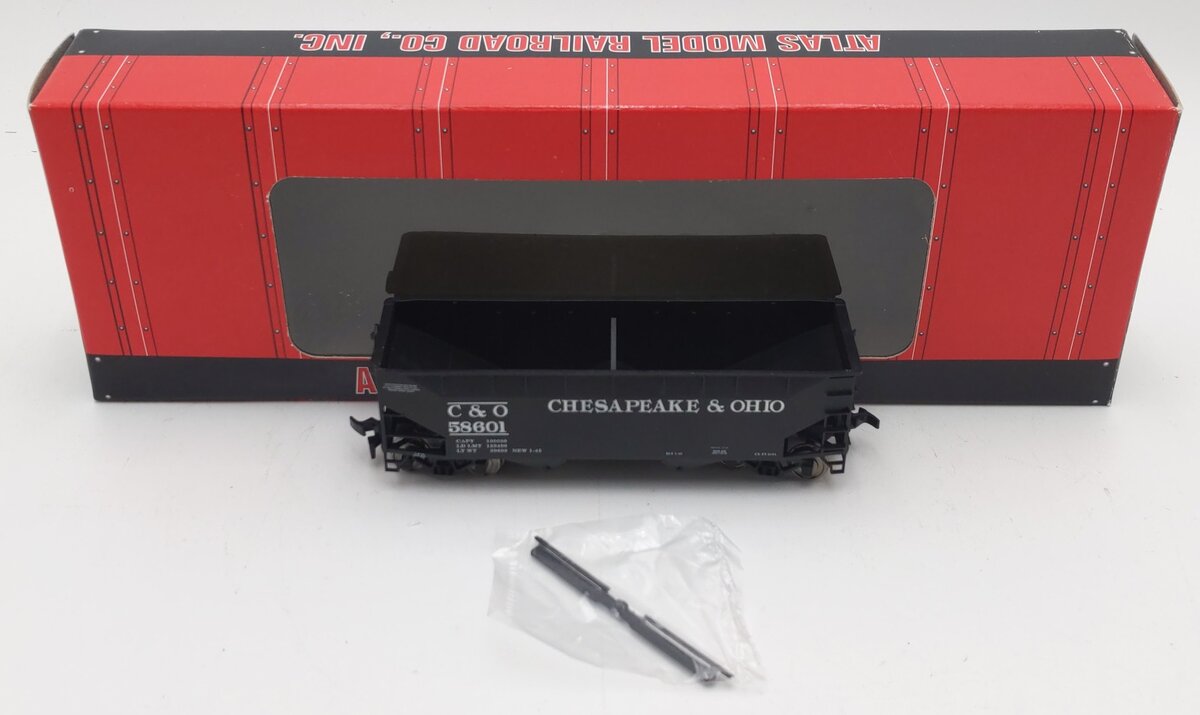 Atlas 1865 HO Scale Chesapeake & Ohio 2 Bay Offset Side Hopper #58601 EX/Box