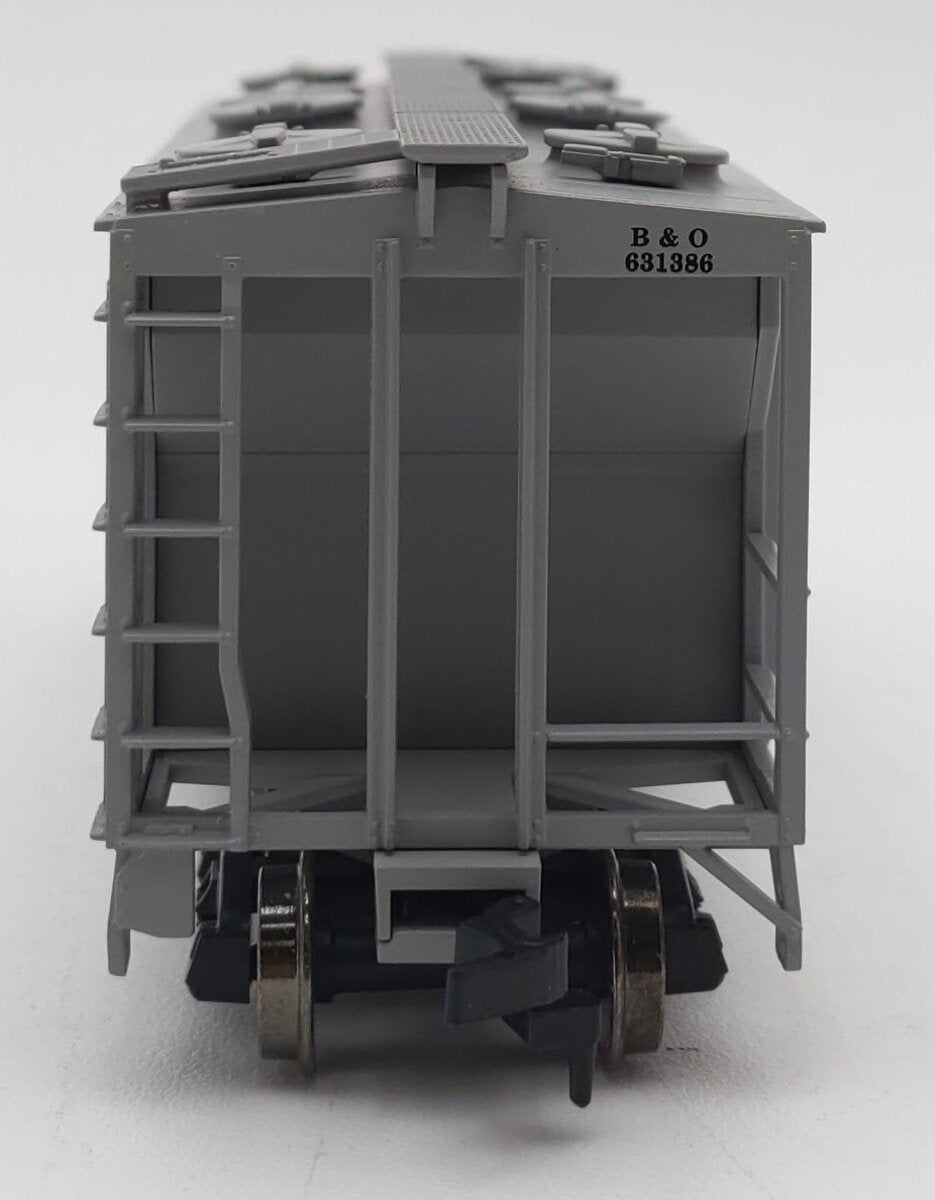 Atlas 1812 HO Scale Baltimore & Ohio 2 Bay Covered Hopper #631386 EX/Box