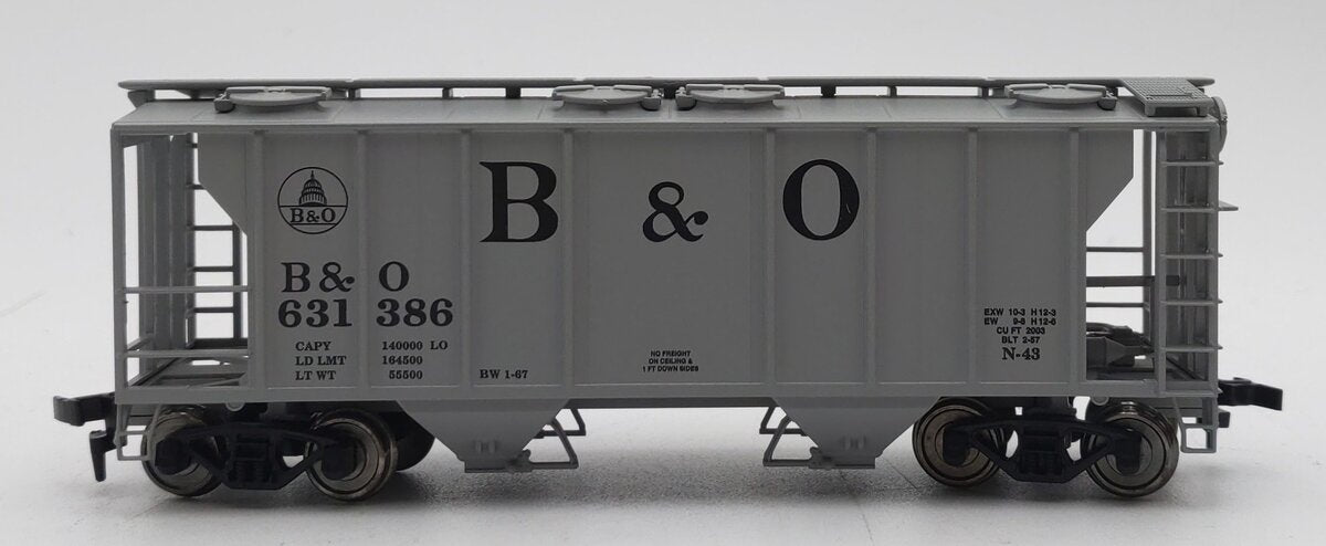 Atlas 1812 HO Scale Baltimore & Ohio 2 Bay Covered Hopper #631386 EX/Box