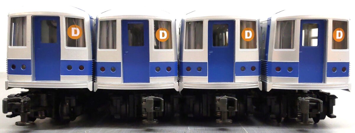 MTH 30-2122-0 O MTA New York City R-42 Subway Car Set (Set of 4) LN/Box