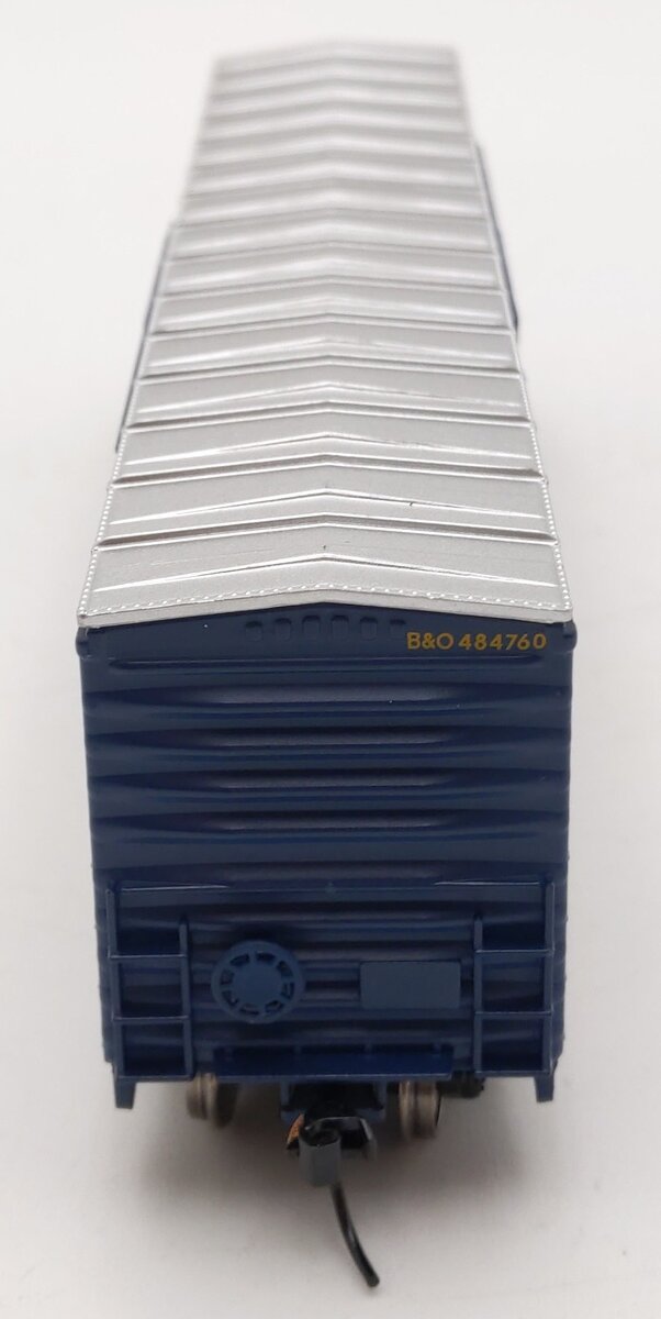 Walthers 910-2319 HO Chessie System B&O 50' Waffle-Side Boxcar RTR #484760