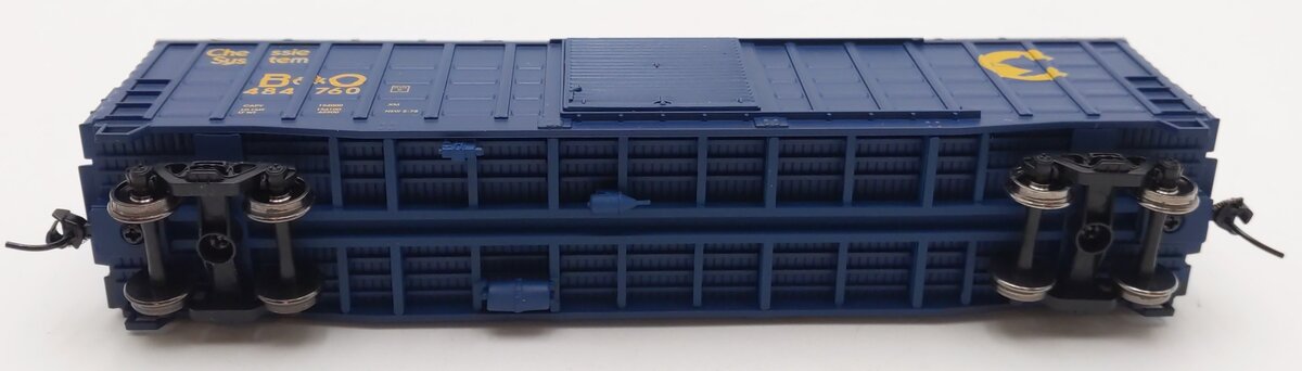 Walthers 910-2319 HO Chessie System B&O 50' Waffle-Side Boxcar RTR #484760