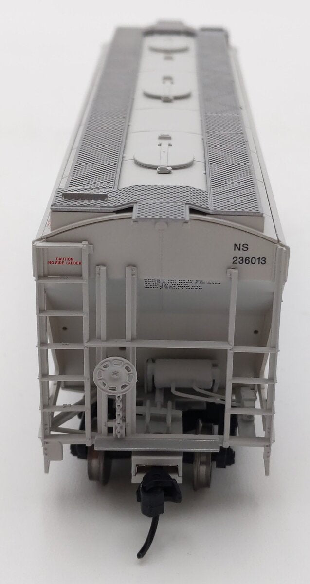 Walthers 910-49317 HO Scale Norfolk Southern 39' Trinity 2-Bay Hopper #236013 LN/Box