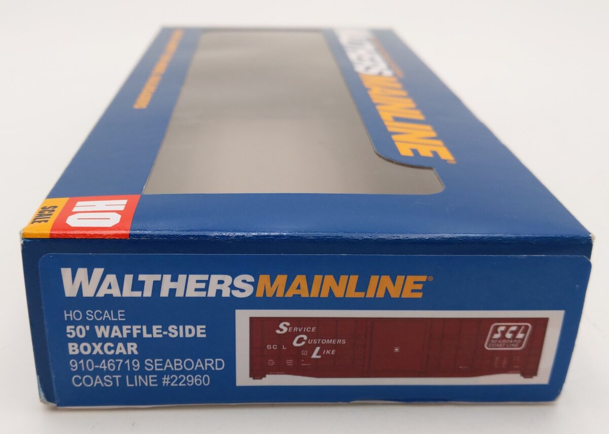 Walthers 910-46719 HO Seaboard Coast Line 50' Waffle Side Boxcar RTR #22960