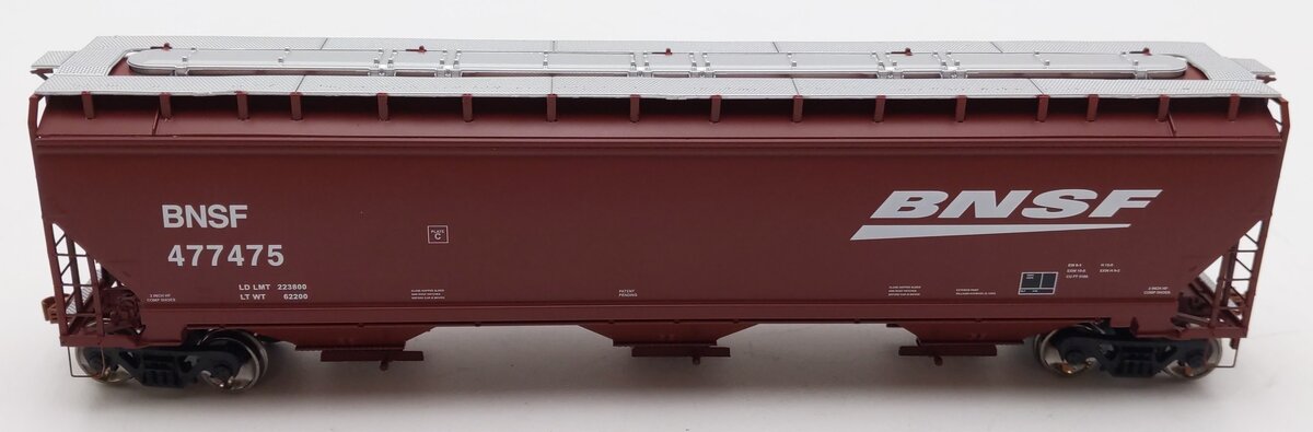 Scale Trains SXT11820 HO Scale BNSF Greenbrier 5188cf Covered Hopper #477475 LN/Box