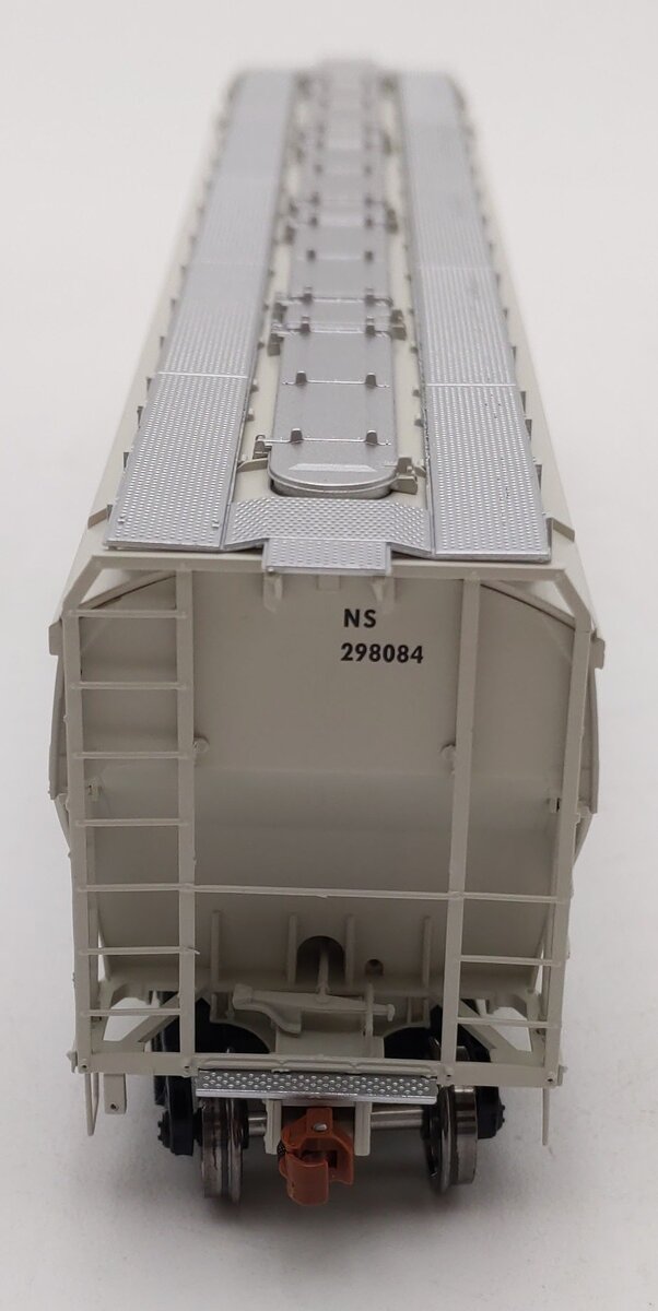 Scale Trains SXT11832 HO Scale Norfolk Southern Covered Hopper #298084 LN/Box
