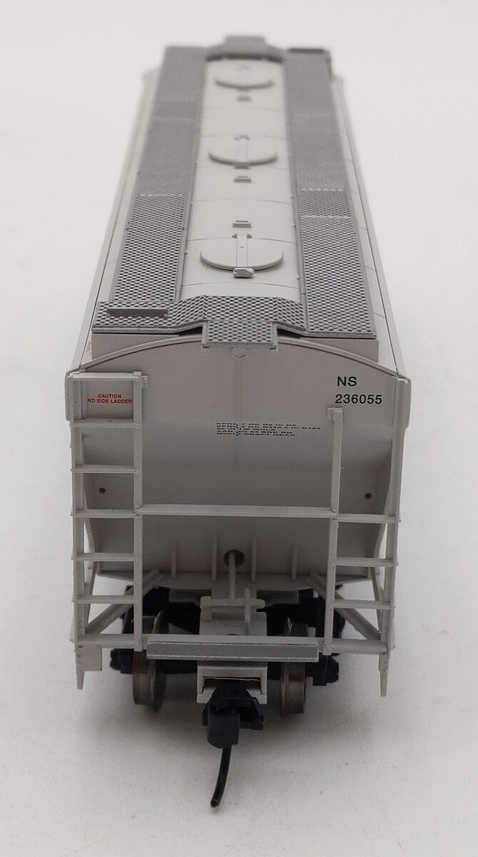 Walthers 910-49318 HO Scale Norfolk Southern 39' Trinity 2-Bay Hopper #236055 LN/Box