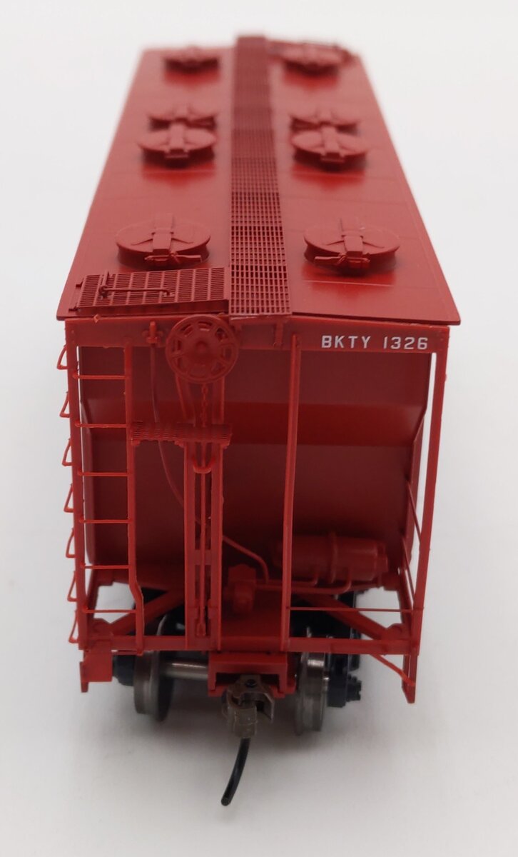 Athearn ATH63820 HO Scale Missouri-Kansas-Texas PS 2600 Covered Hopper #1326 LN/Box