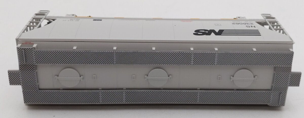 Walthers 910-49319 HO Scale Norfolk Southern 39' Trinity 2-Bay Hopper #236062 LN/Box