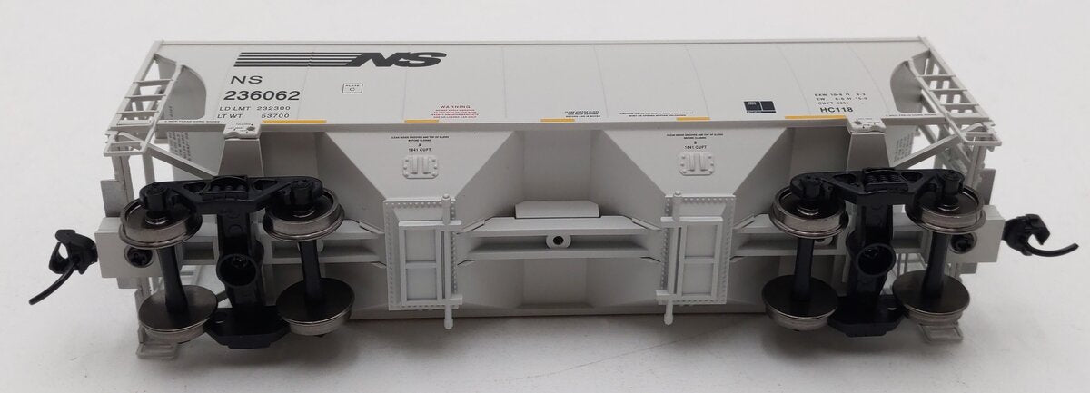 Walthers 910-49319 HO Scale Norfolk Southern 39' Trinity 2-Bay Hopper #236062 LN/Box