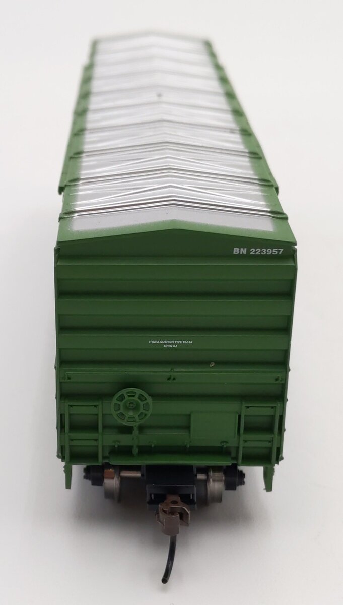 Athearn RND97994 HO Scale Burlington Northern 50' FMC Double Door Boxcar #223957 LN/Box