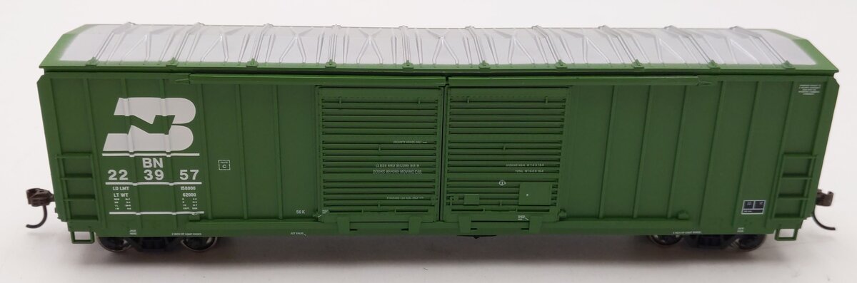 Athearn RND97994 HO Scale Burlington Northern 50' FMC Double Door Boxcar #223957 LN/Box