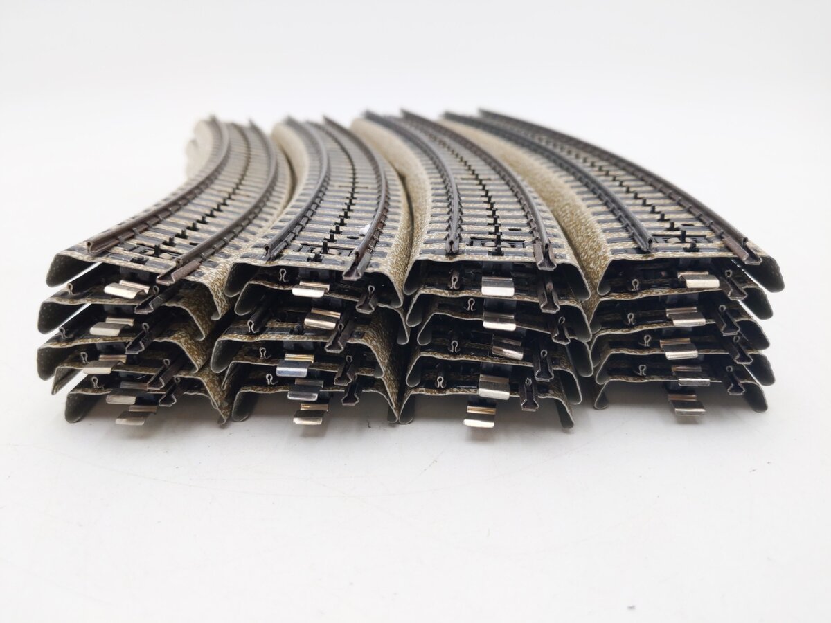 Marklin 5200 HO Scale Metal Curved Track [20] EX