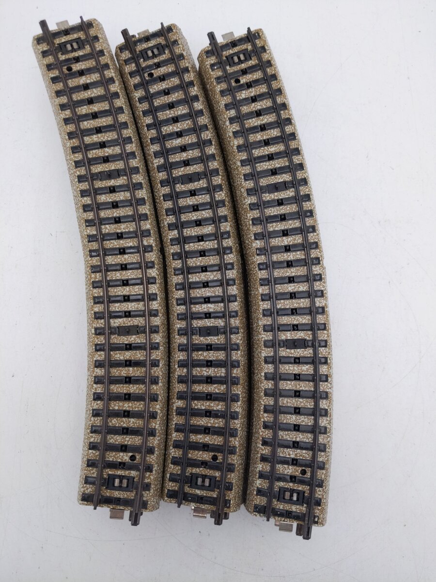Marklin 5200 HO Scale Curved Track Sections [18] EX