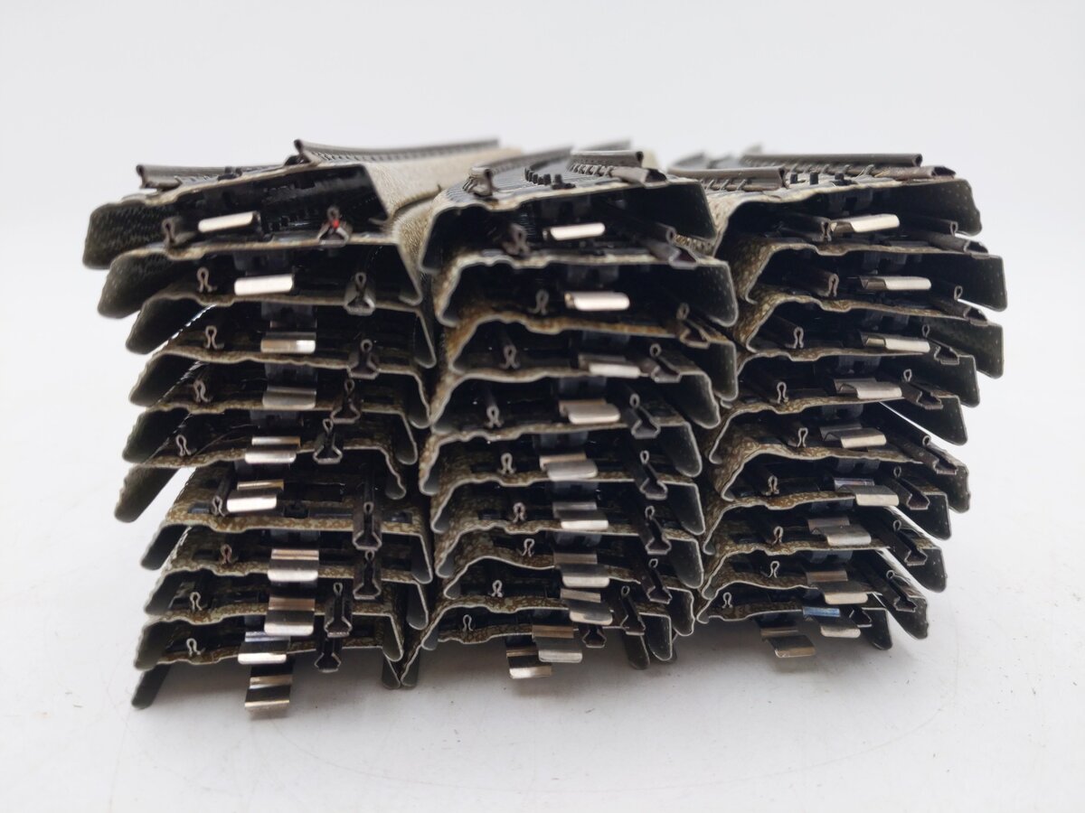 Marklin 5100 HO Scale Metal Curved Track (30) EX