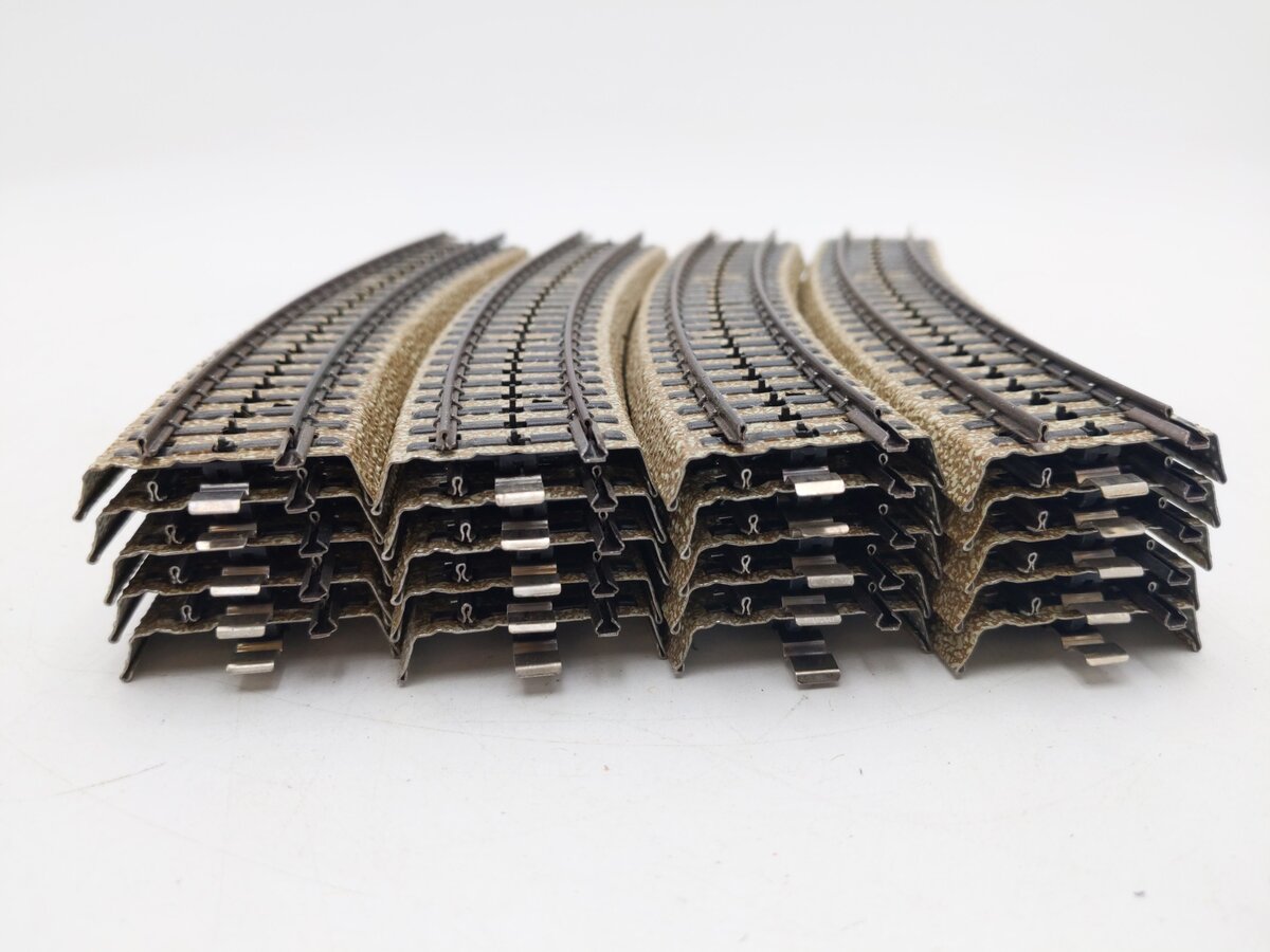Marklin 5206 Curved Track Sections [20] EX