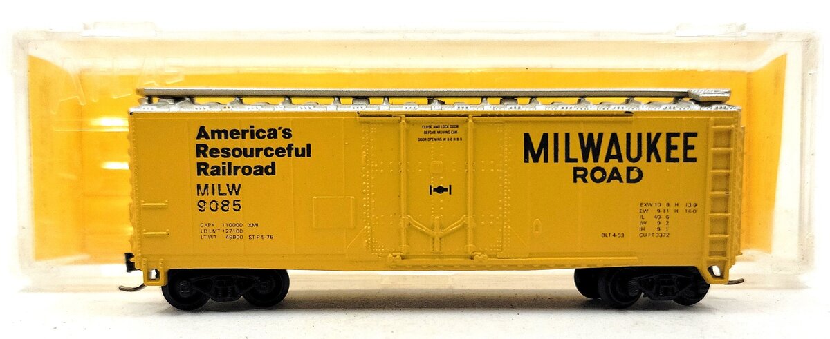 Atlas 3316 N Scale Miilwaukee 40' Plug Door Boxcar LN/Box