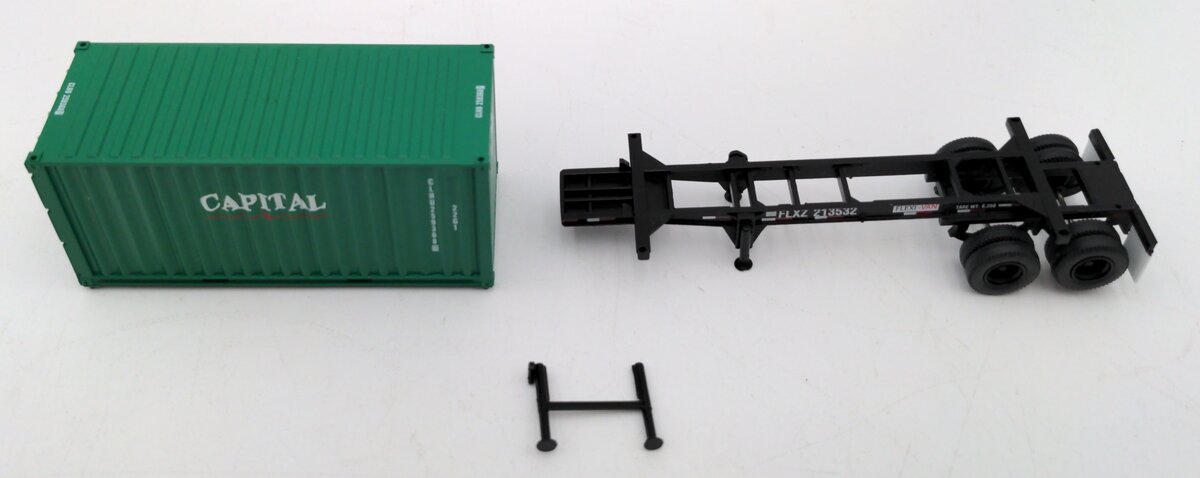 Athearn 92631 HO Scale Capital Kenworth With 20' Container & Chassis VG/Box
