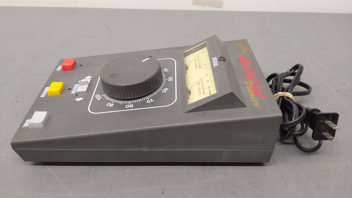 Spectrum 44-6683 Magnum Premier Model Railroad Power System EX/Box