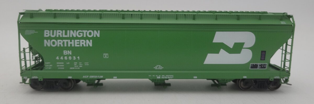 InterMountain 47001-33 HO Scale Burlington Northern 3-Bay Hopper Car #446031 LN/Box