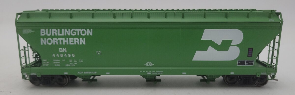 InterMountain 47001-38 HO Scale Burlington Northern 3-Bay Hopper Car #446496 EX/Box