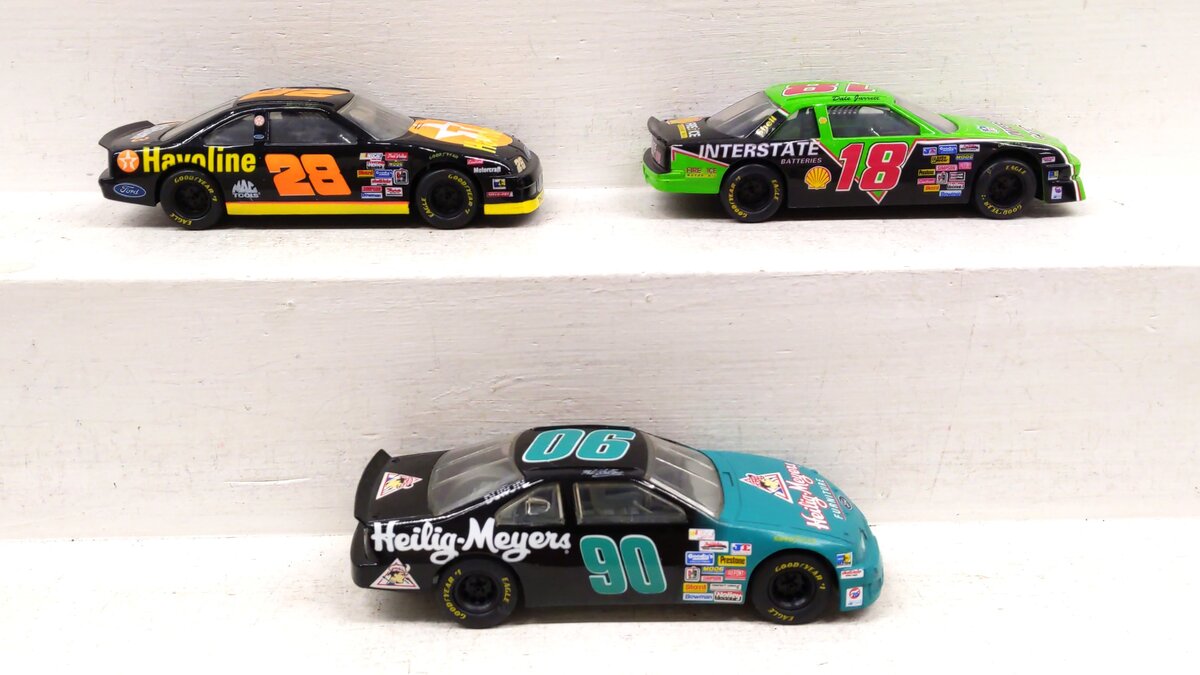 Racing Champions 1:24 Diecast Assorted NASCAR Racing Cars [3] EX